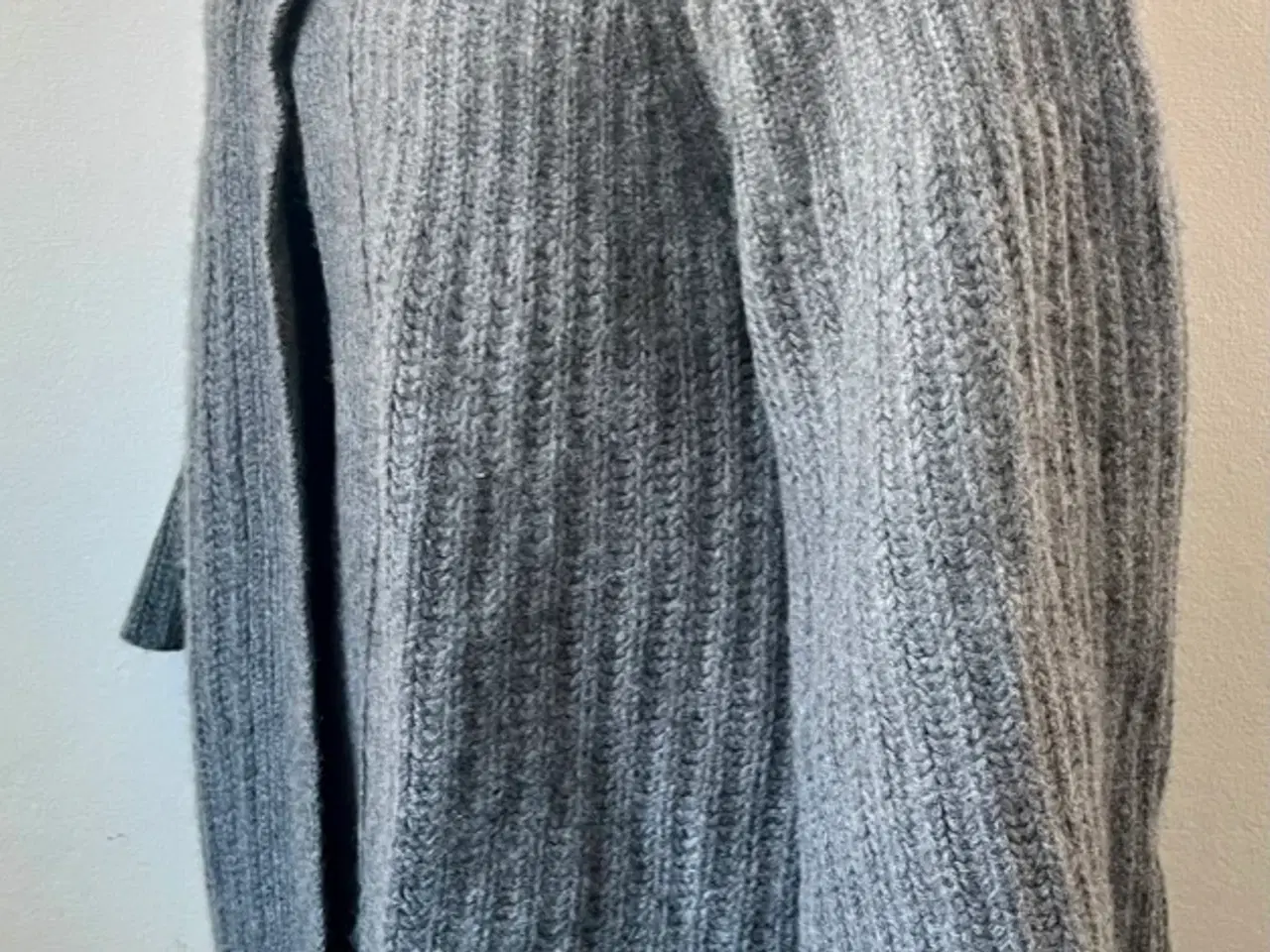 Billede 4 - Heartmade/Julie Fagerholt, cashmere cardigan, 42