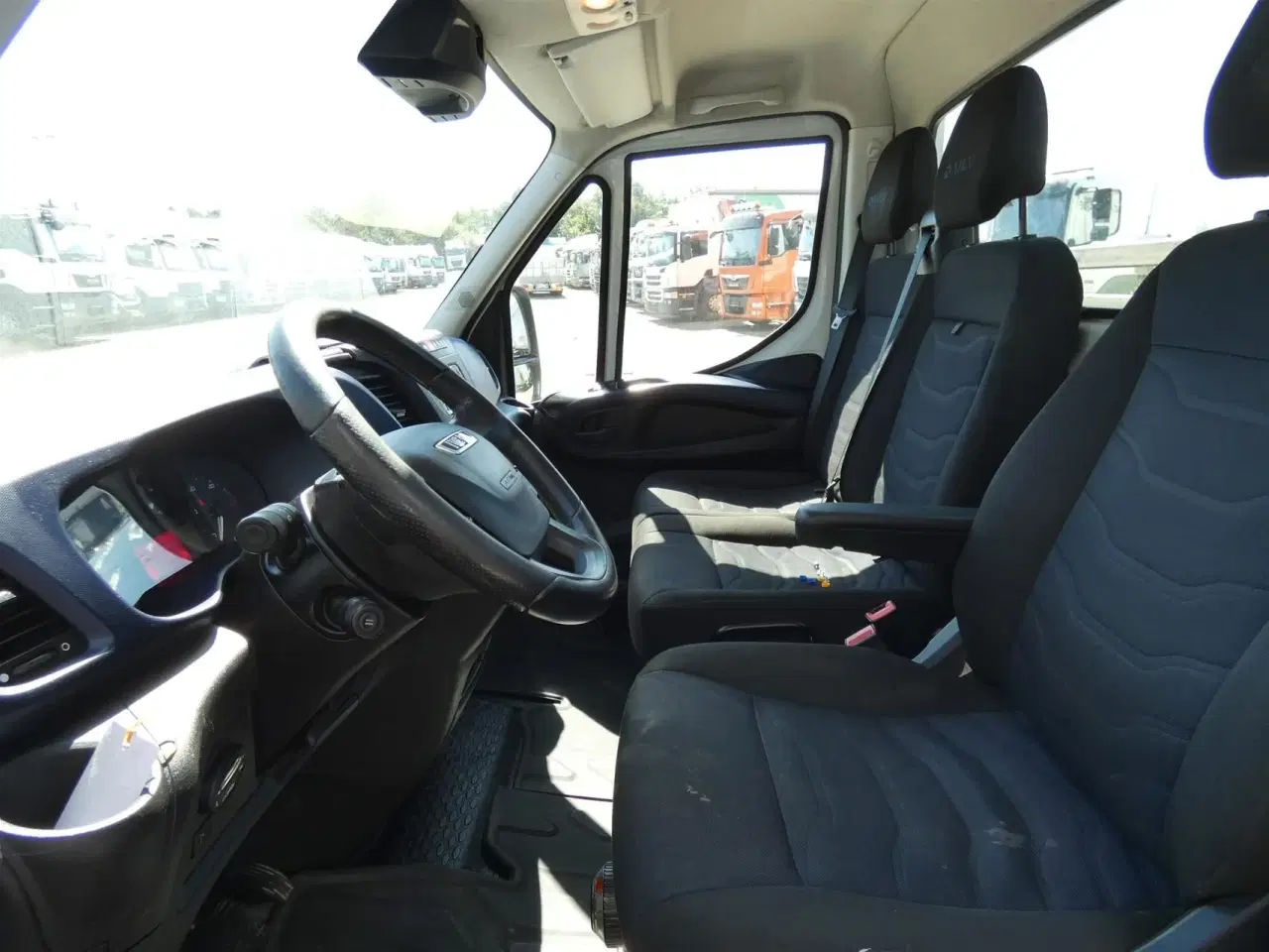 Billede 8 - Iveco Daily 35S16 4100mm 2,3 D 156HK Ladv./Chas. 8g Aut.