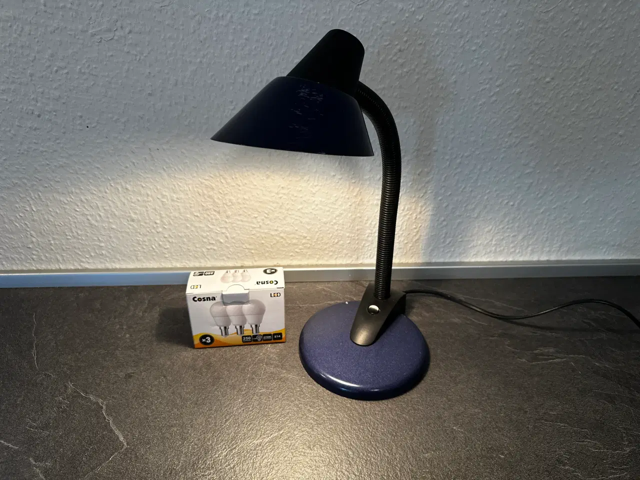 Billede 4 - Lille blå lampe