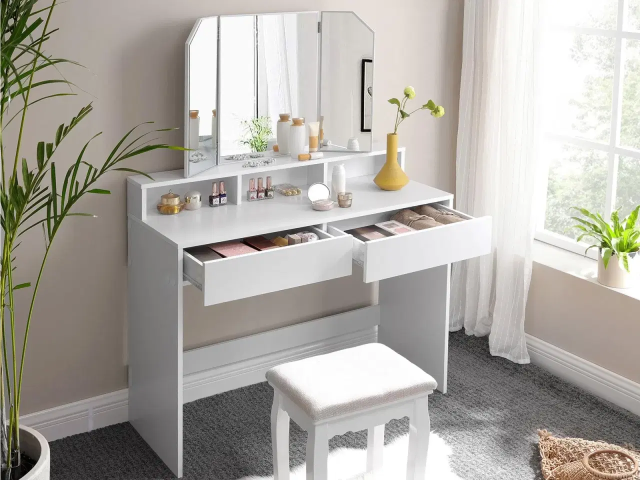 Billede 4 - Toiletbord med tre-delt spejl, 2 skuffer og 3 åbne rum – hvid