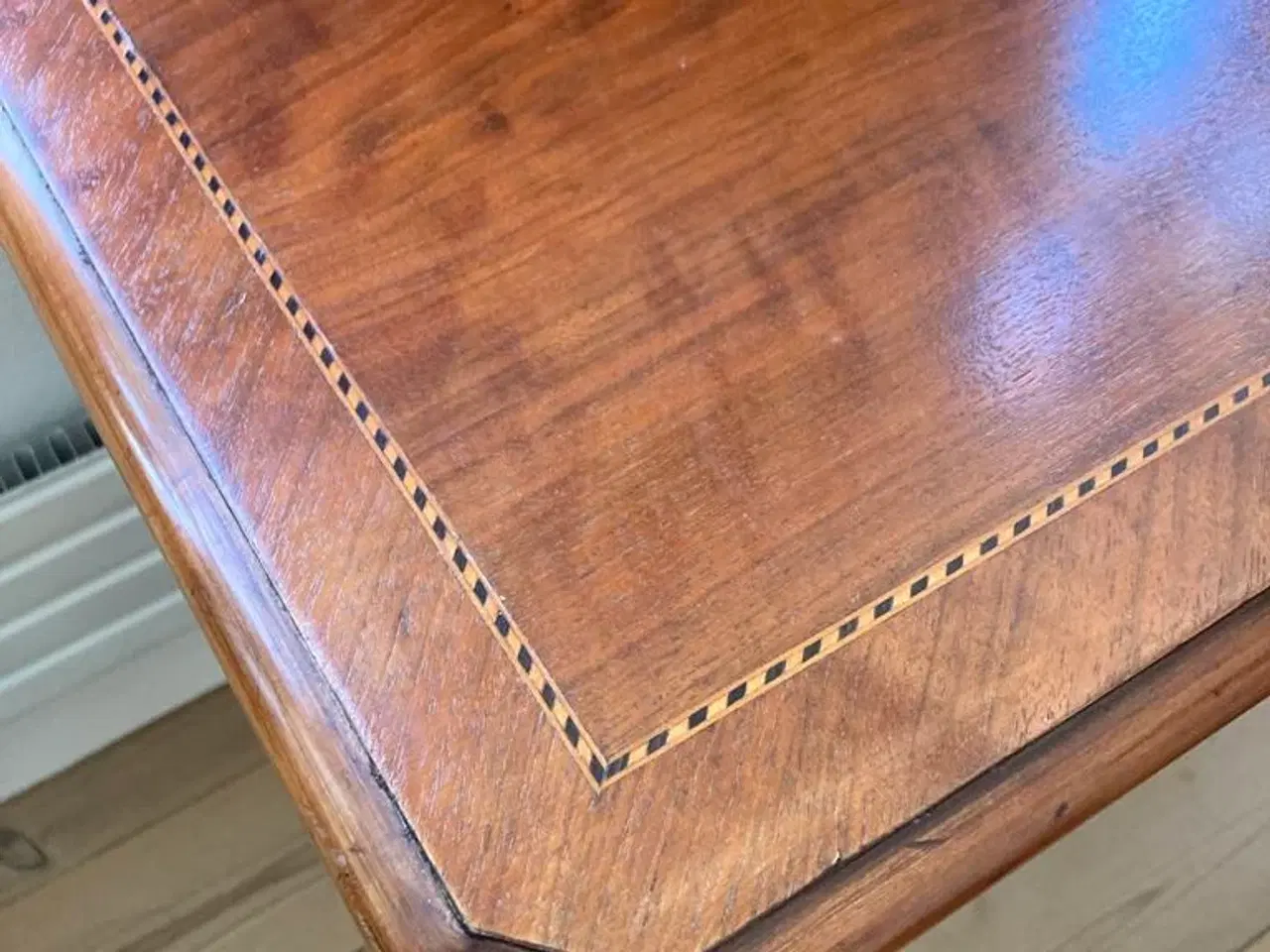 Billede 5 - Dameskrivebord fra 1880’erne