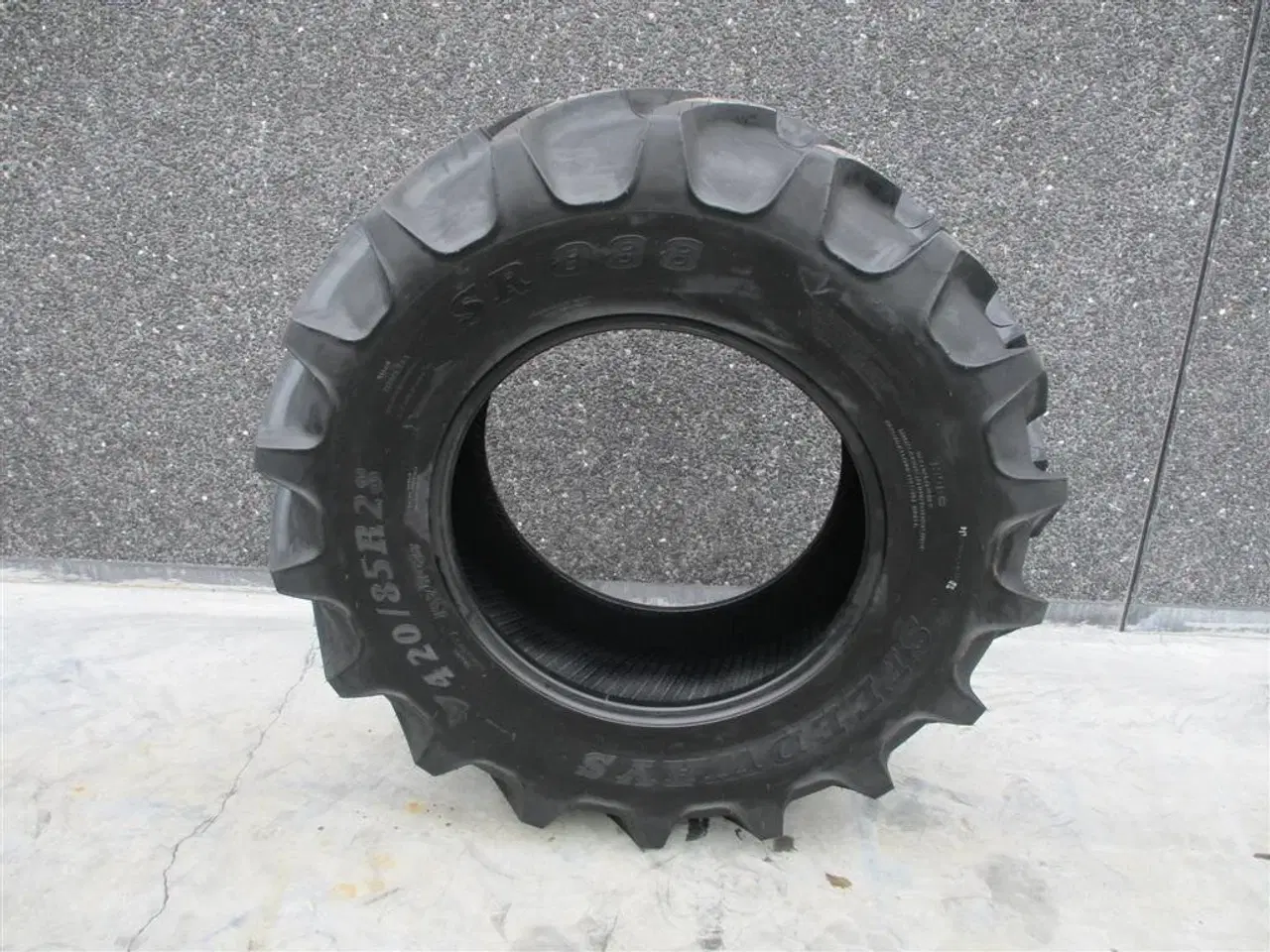 Billede 1 - Speedways 420/85R28  (16.9R28) TL NYE DÆK TIL TRAKTOR