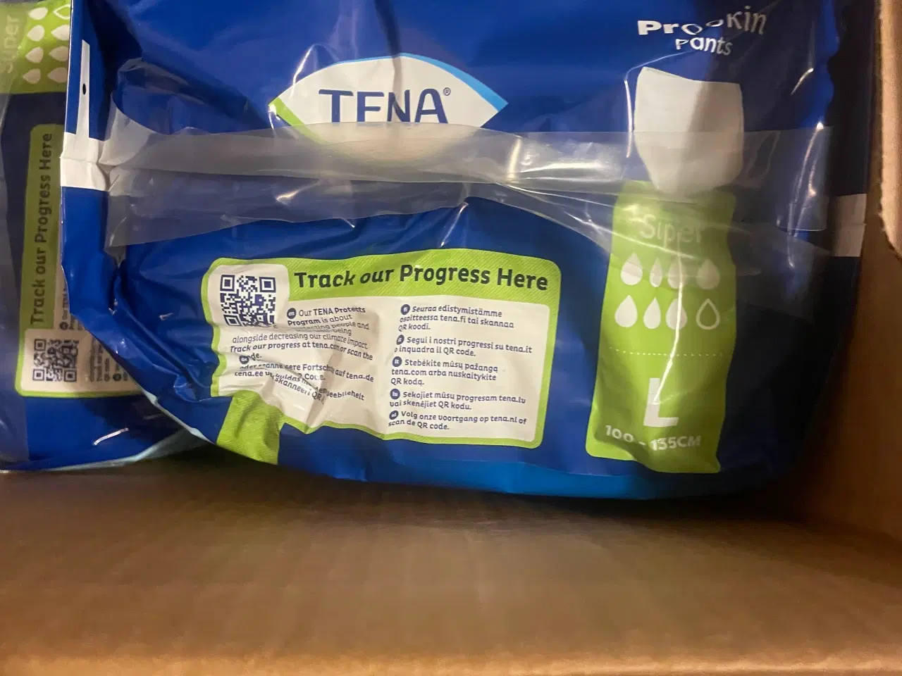 Billede 4 - 2 pakker buksebleer til voksne str. L.Nypris:221,-