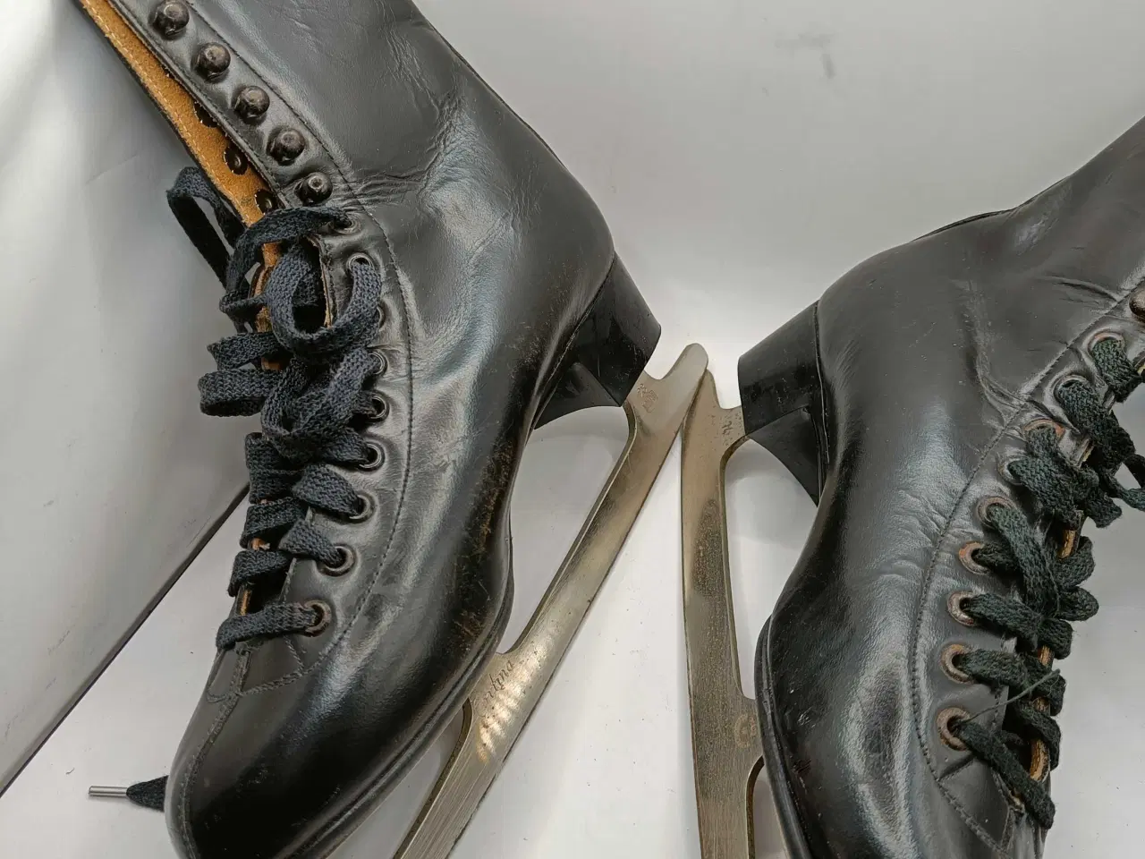 Billede 5 - Kunstskøjter sort 42str