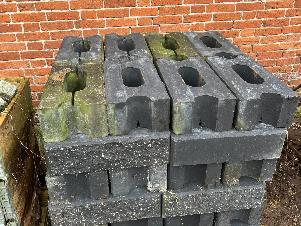 Billede 1 - Støttemur