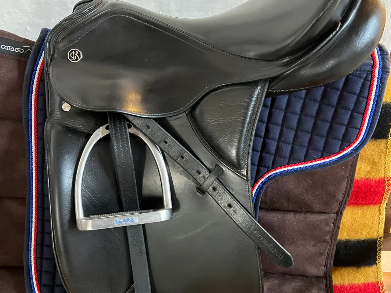 Billede 1 - Fuldt monteret Kieffer dressursadel