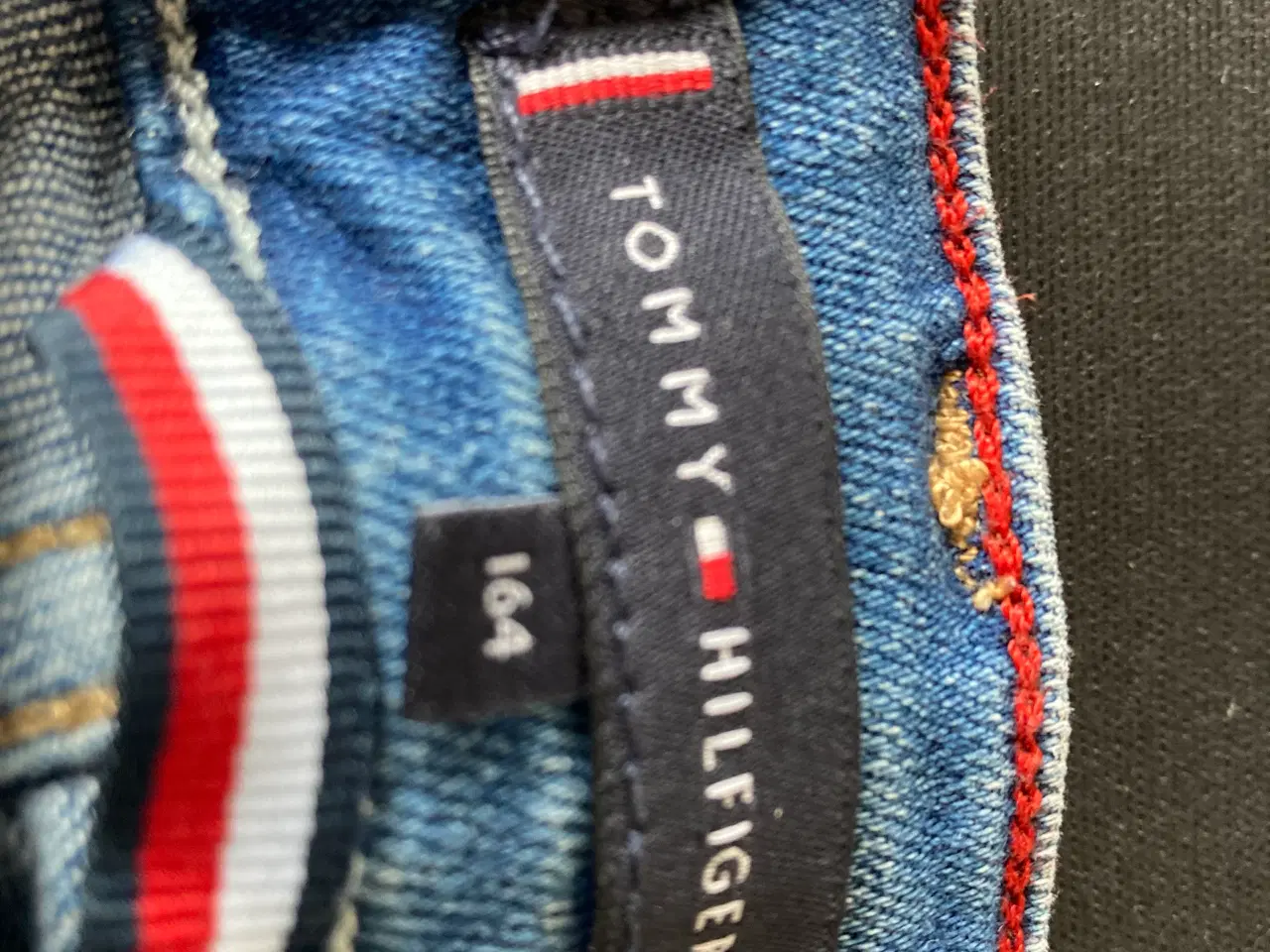 Billede 2 - Billigt mærketøj Tommy Hilfiger og Levis