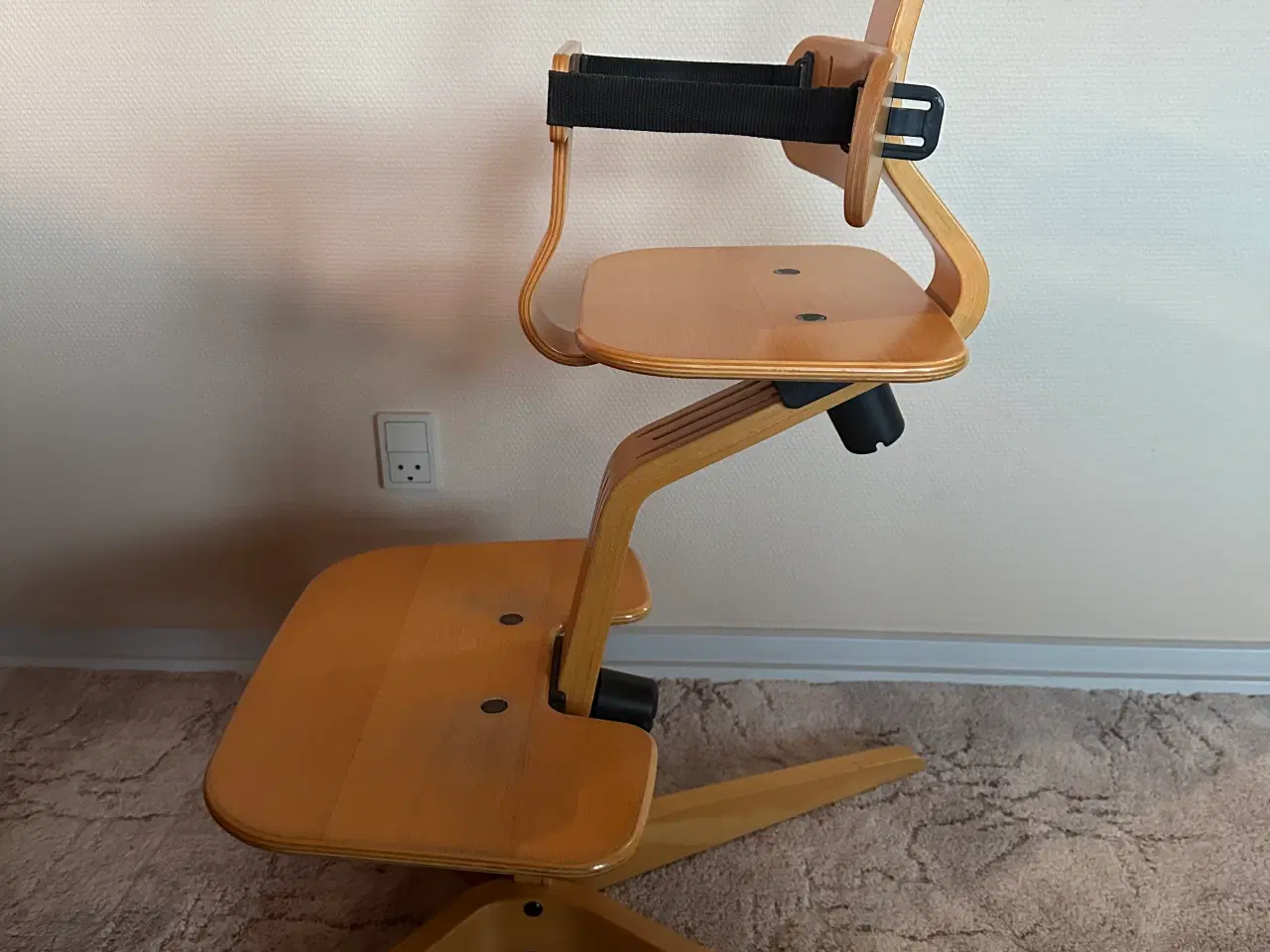 Billede 2 - Stokke børnestol.