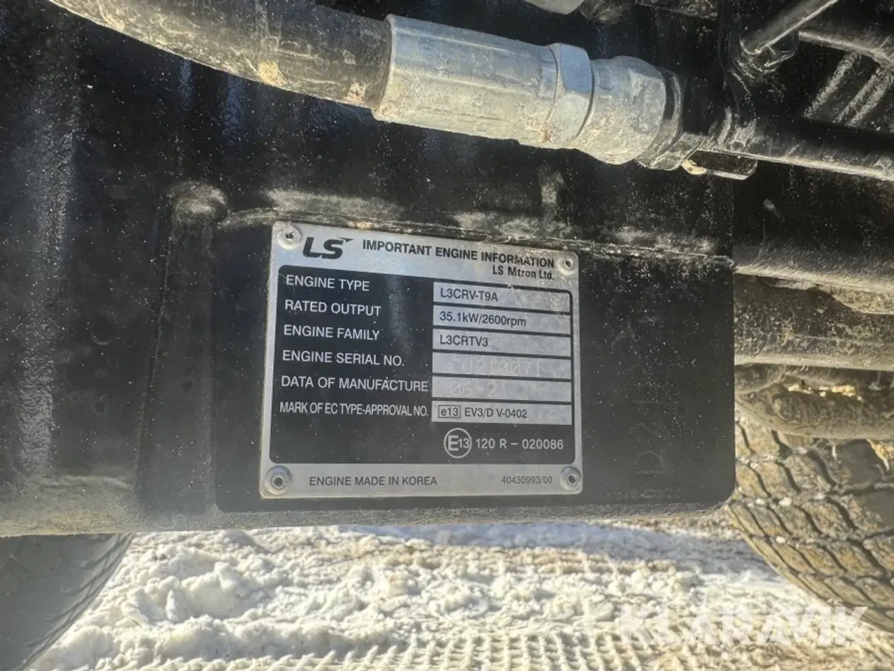 Billede 10 - Traktor New Holland Bommer 45