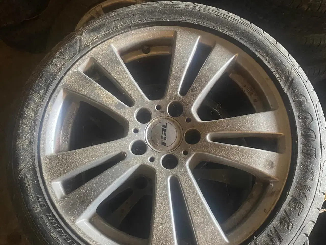 Billede 2 - Alufælge 17" og 16" mercedes