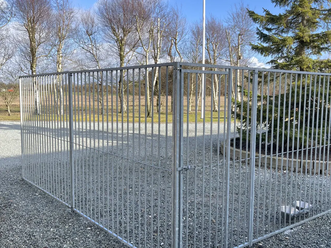 Billede 1 - Hundegård - 4 moduler - Galvaniseret 