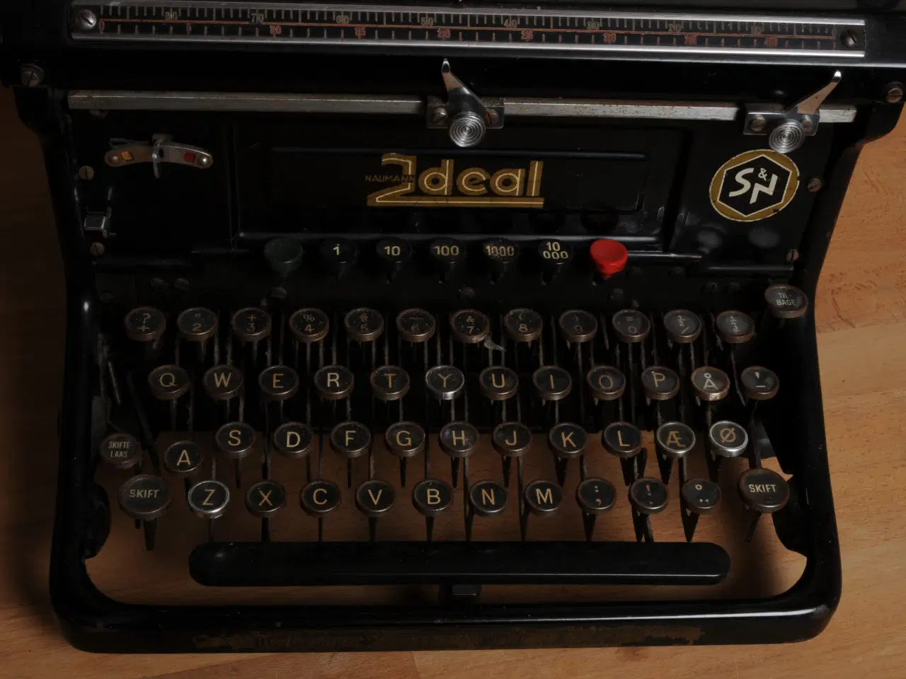 Billede 3 - Antik skrivemaskine