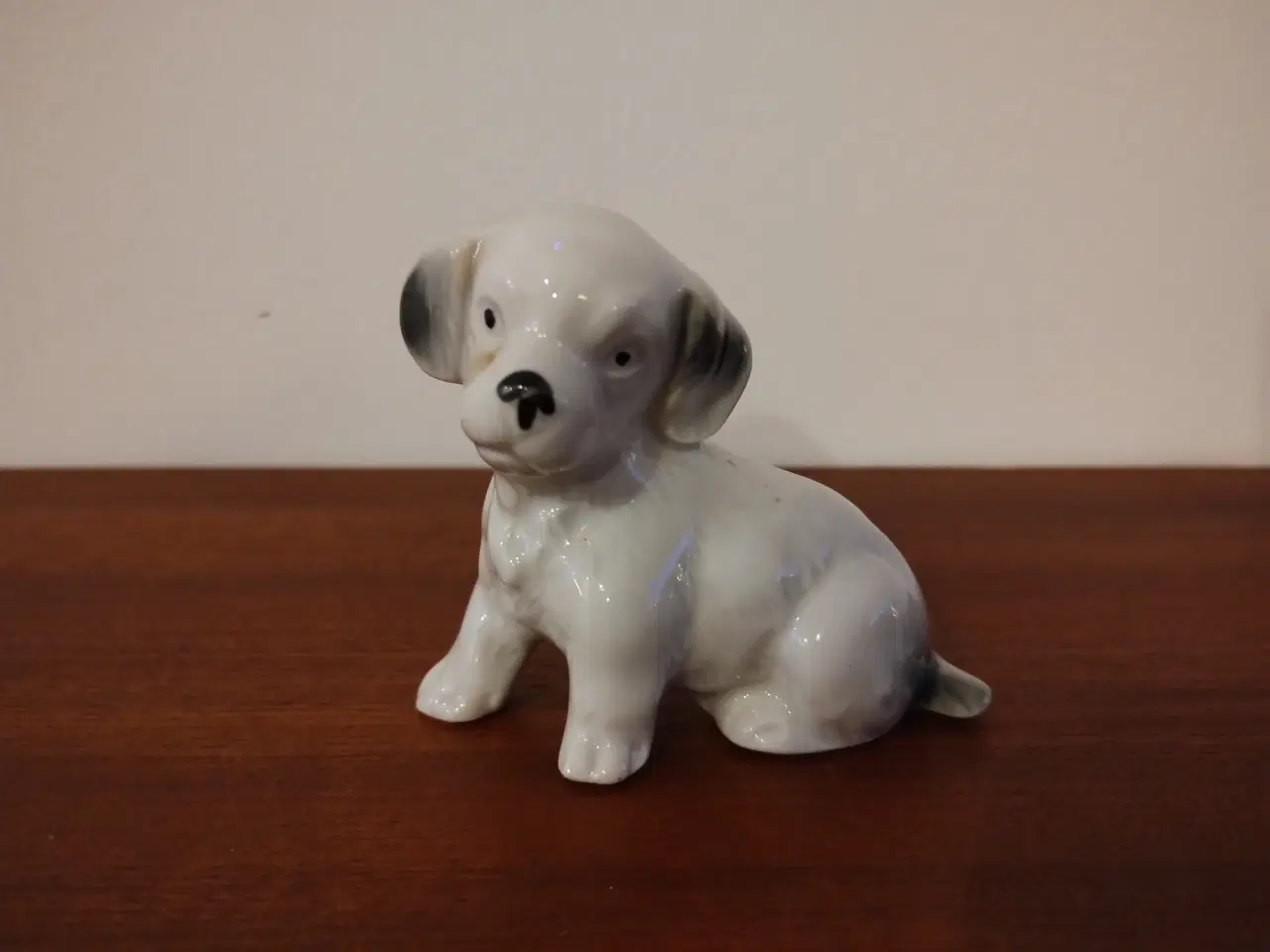 Billede 1 - Lille fin porcelænshund