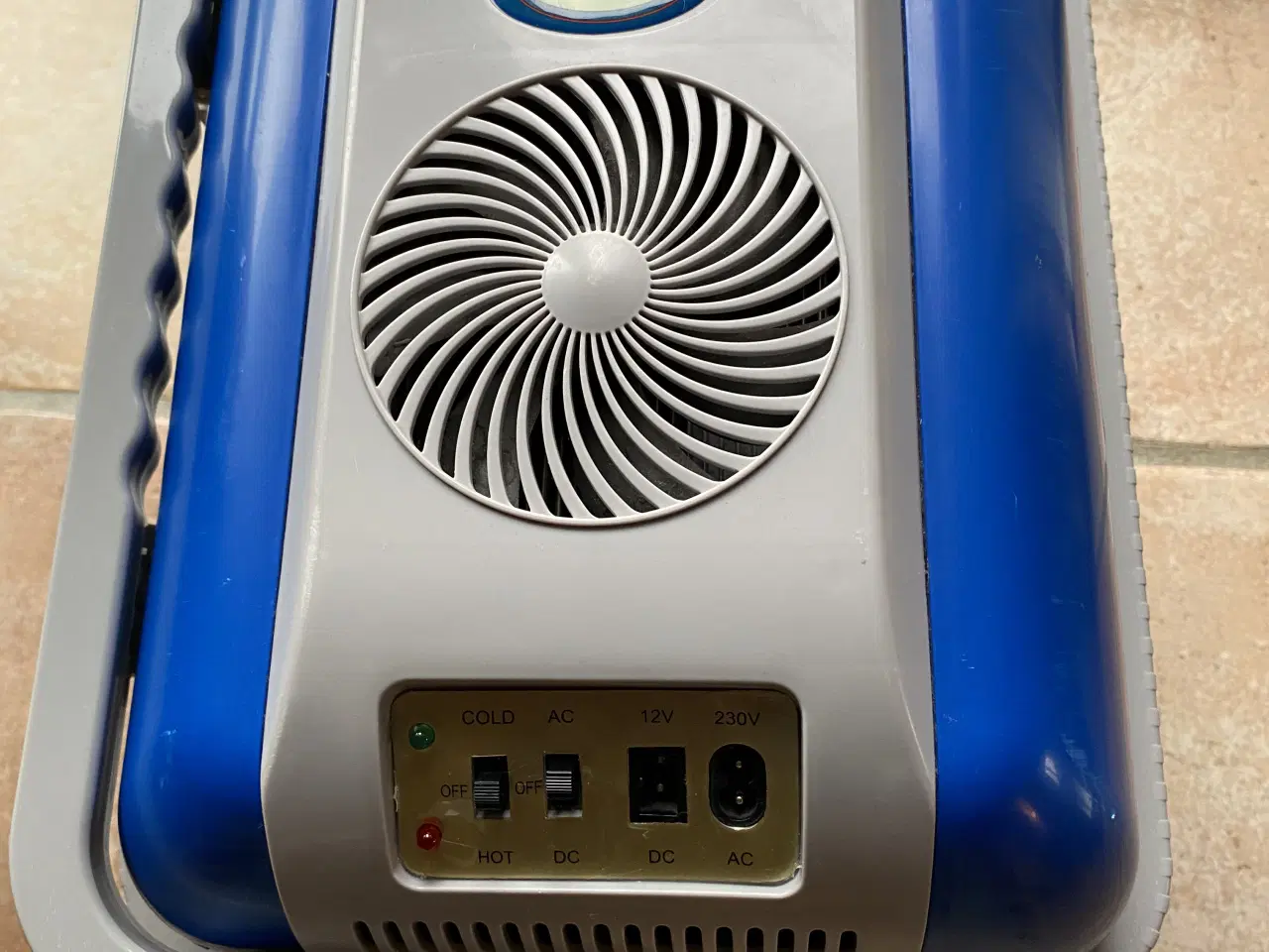 Billede 2 - Outweel køle / varme boks