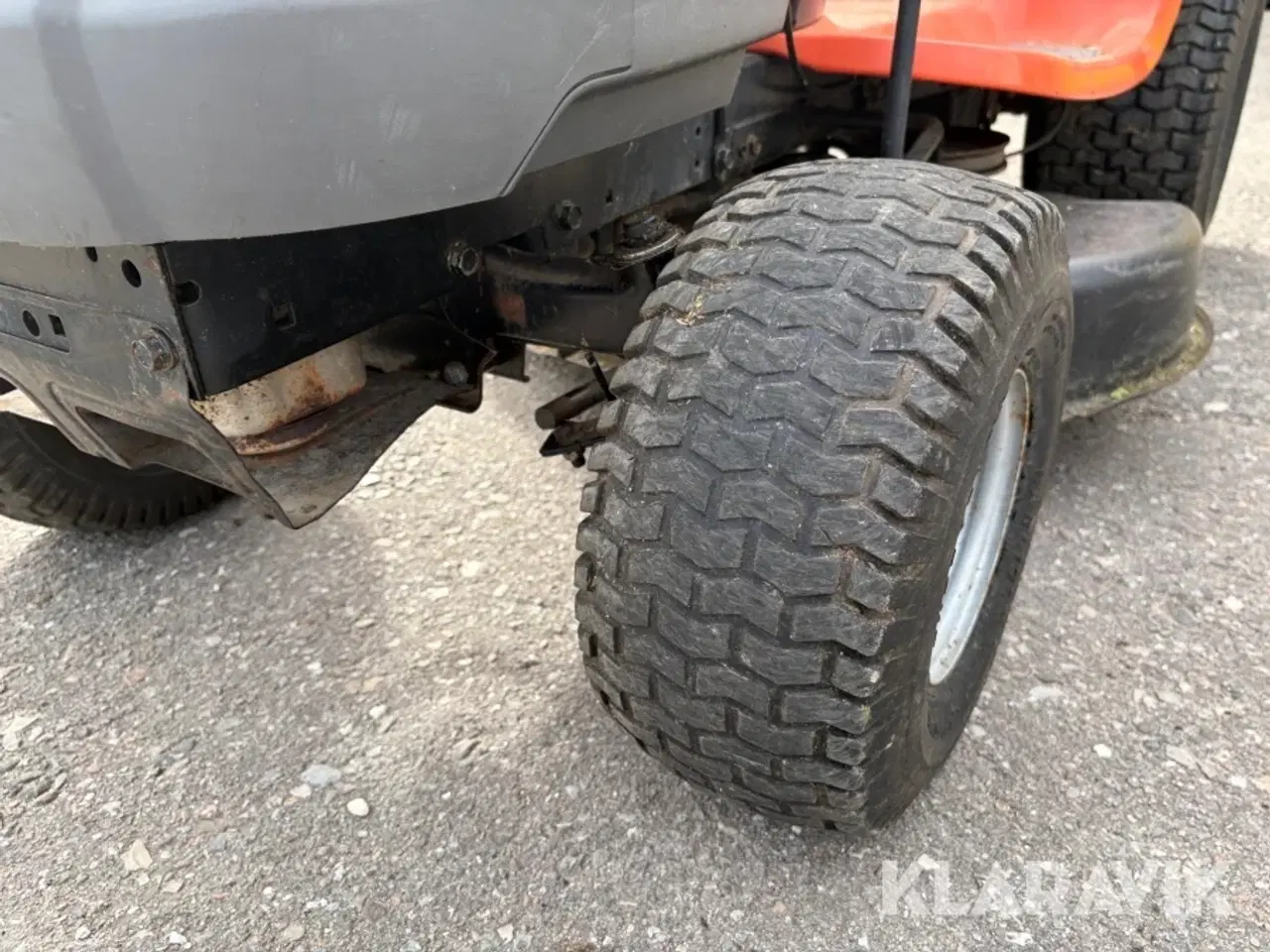Billede 9 - Græsslåmaskine Husqvarna LT152