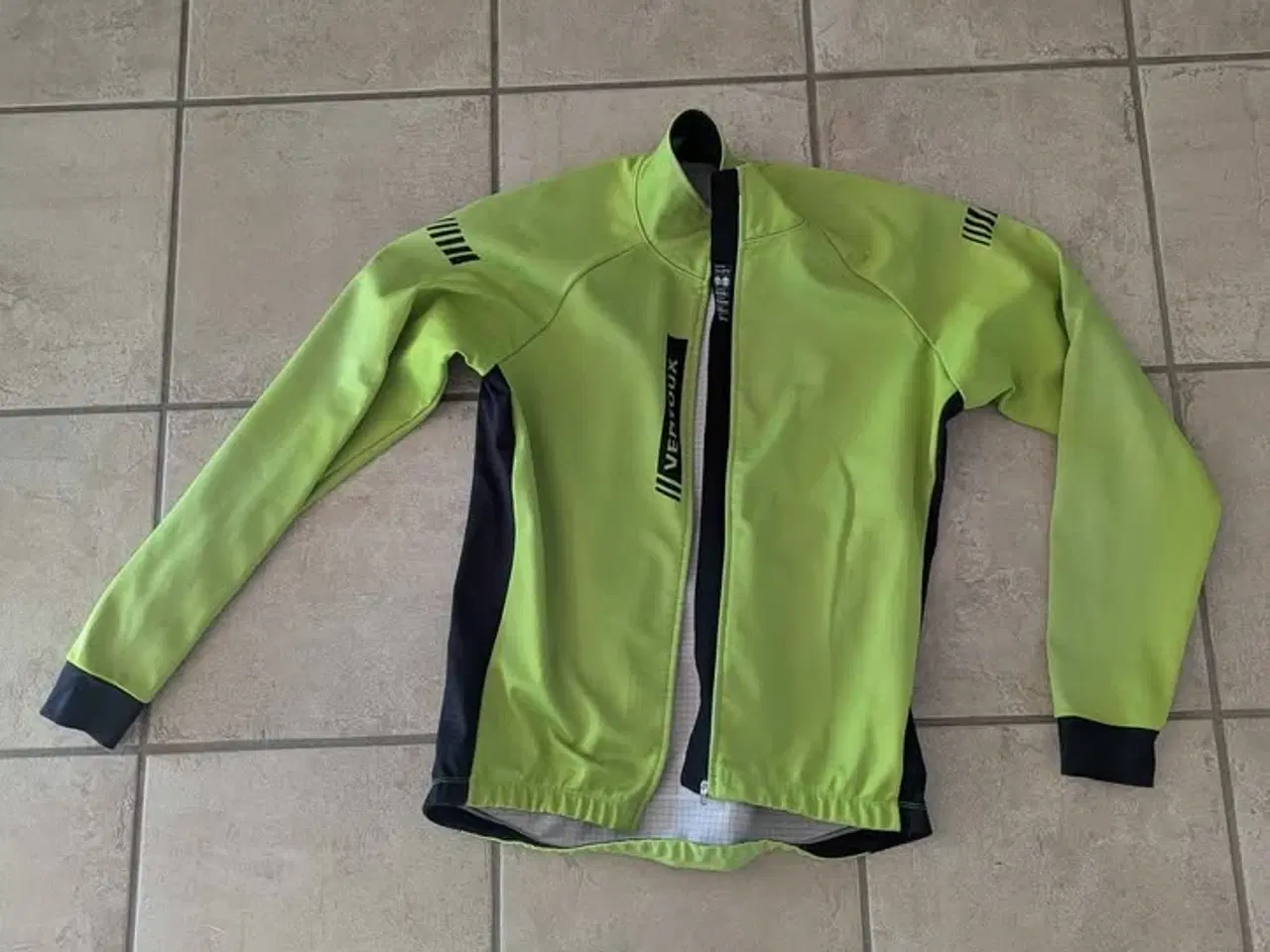 Billede 1 - Ventoux vinterjakke neogul Str. L