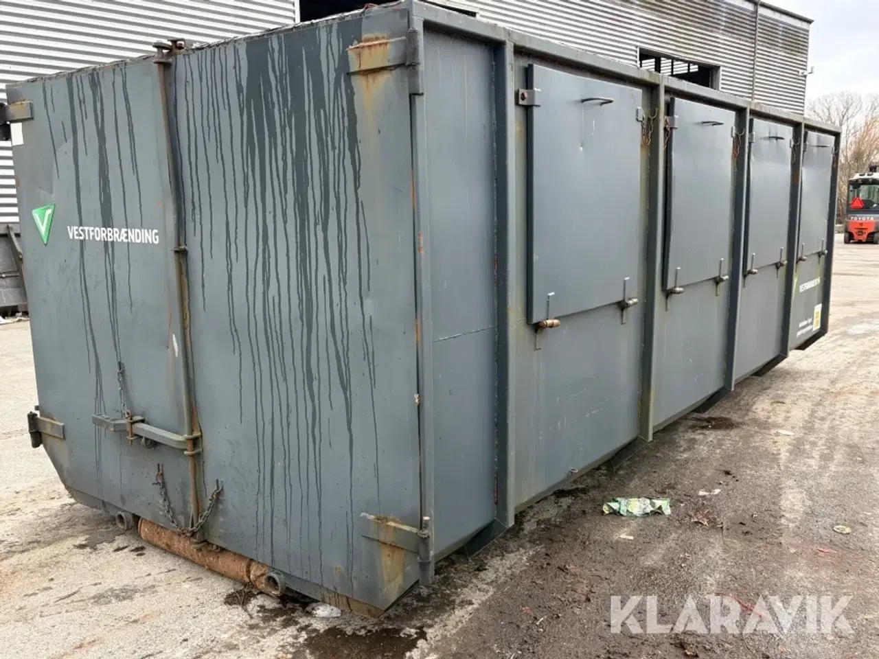 Billede 5 - Lukket stålcontainer med sidehængte låger og løftebeslag