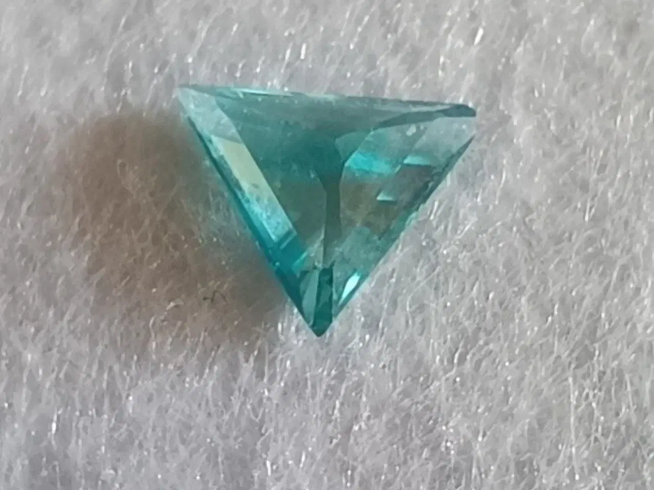 Billede 4 - 2.90 Karat 100% Naturlig & Ubehandlet Cambodjansk