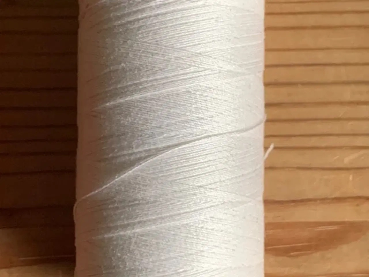 Billede 4 - Sytråd sælges - samlet pris 150 kr.