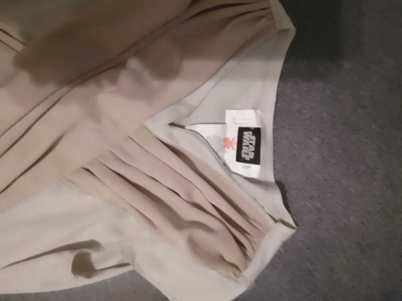 Billede 3 - Star Wars udklædning str 140