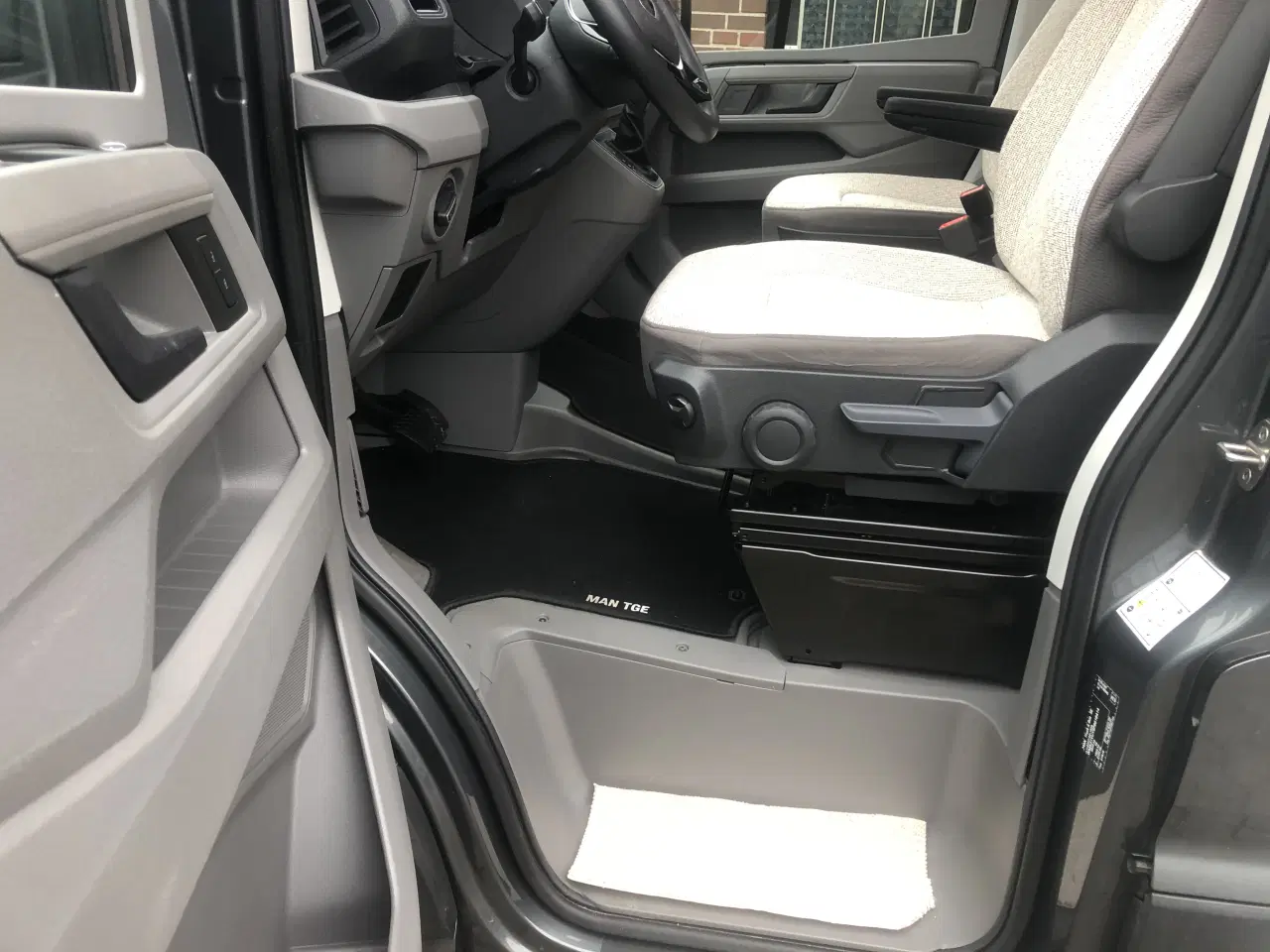 Billede 9 - KNAUS VANSATION TI 640 MEG 13000km