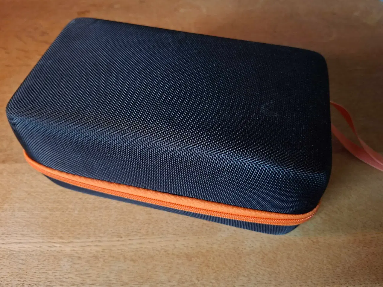 Billede 4 - RAZE Jumpstarter / powerbank 
