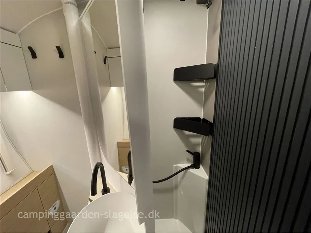 Billede 13 - 2026 - Adria Action 391 LH Classic   Adria Action 391 LH - NY MODEL