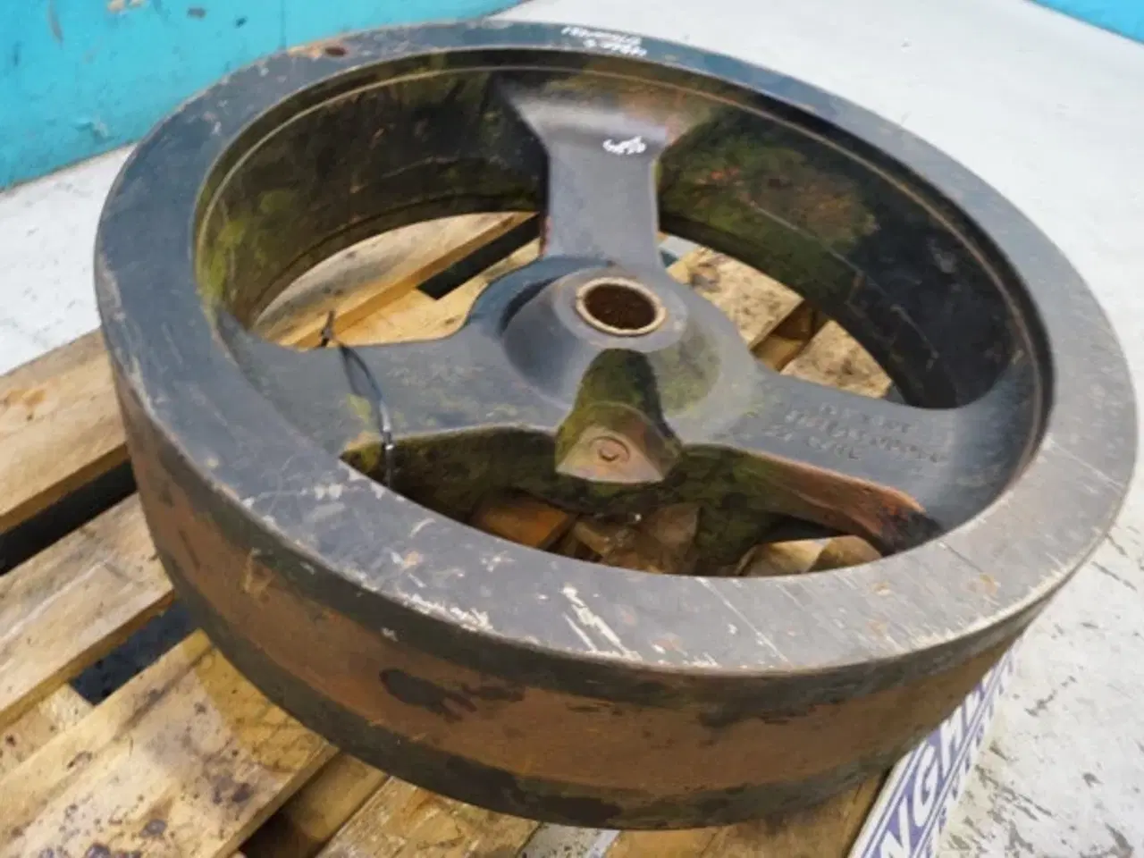 Billede 12 - New Holland 4860 Svinghjul 84000431