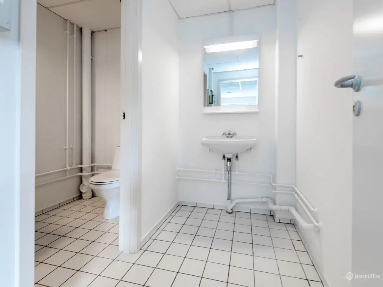 Billede 7 - Lyst og rummeligt lejemål med god placering