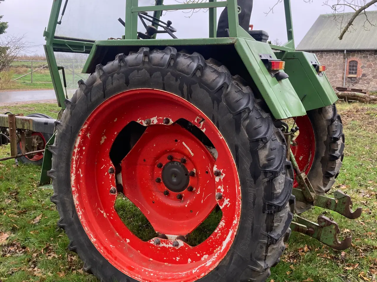 Billede 6 - Traktor/redskabsbærer