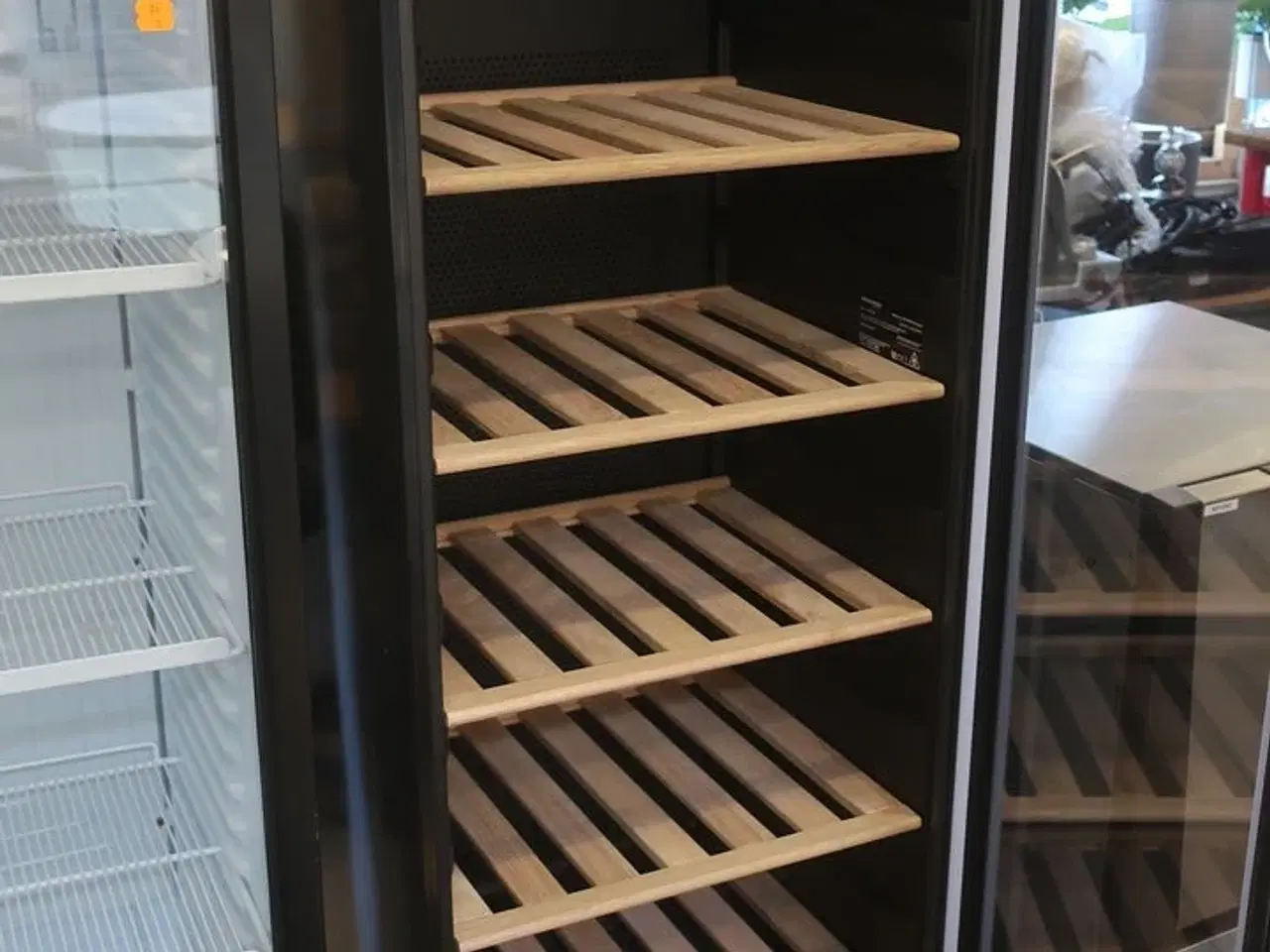 Billede 2 - Vinkøleskab VESTFROST WFG185 - max. 197 flasker