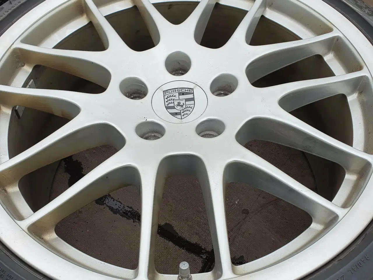 Billede 4 - Porsche vinterdæk på originale fælge