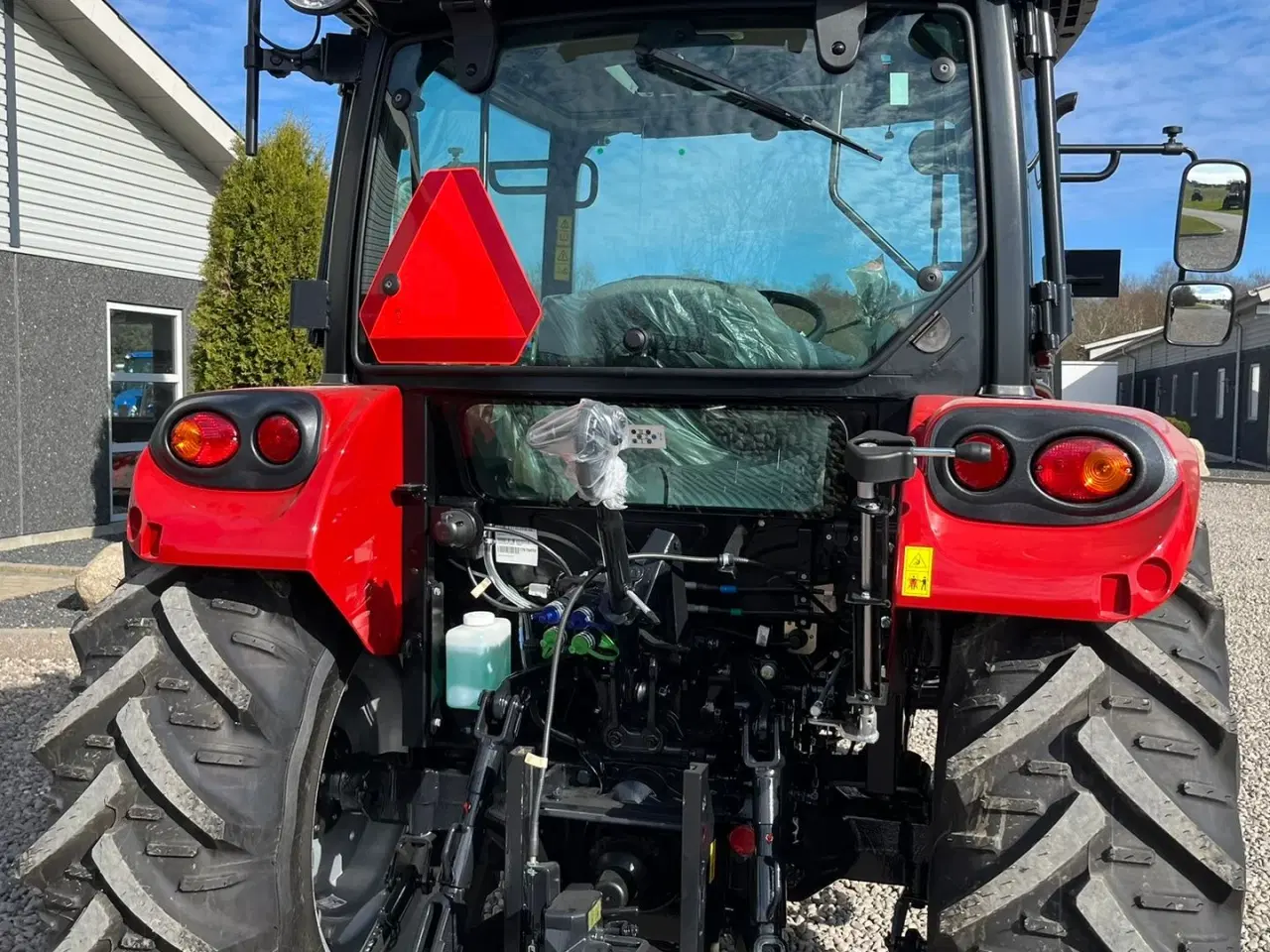 Billede 17 - Case IH Farmall 75 A Med Quicke frontlæsser med Euroskifte, 3die funktion og dæmper, samt og brede hjul.