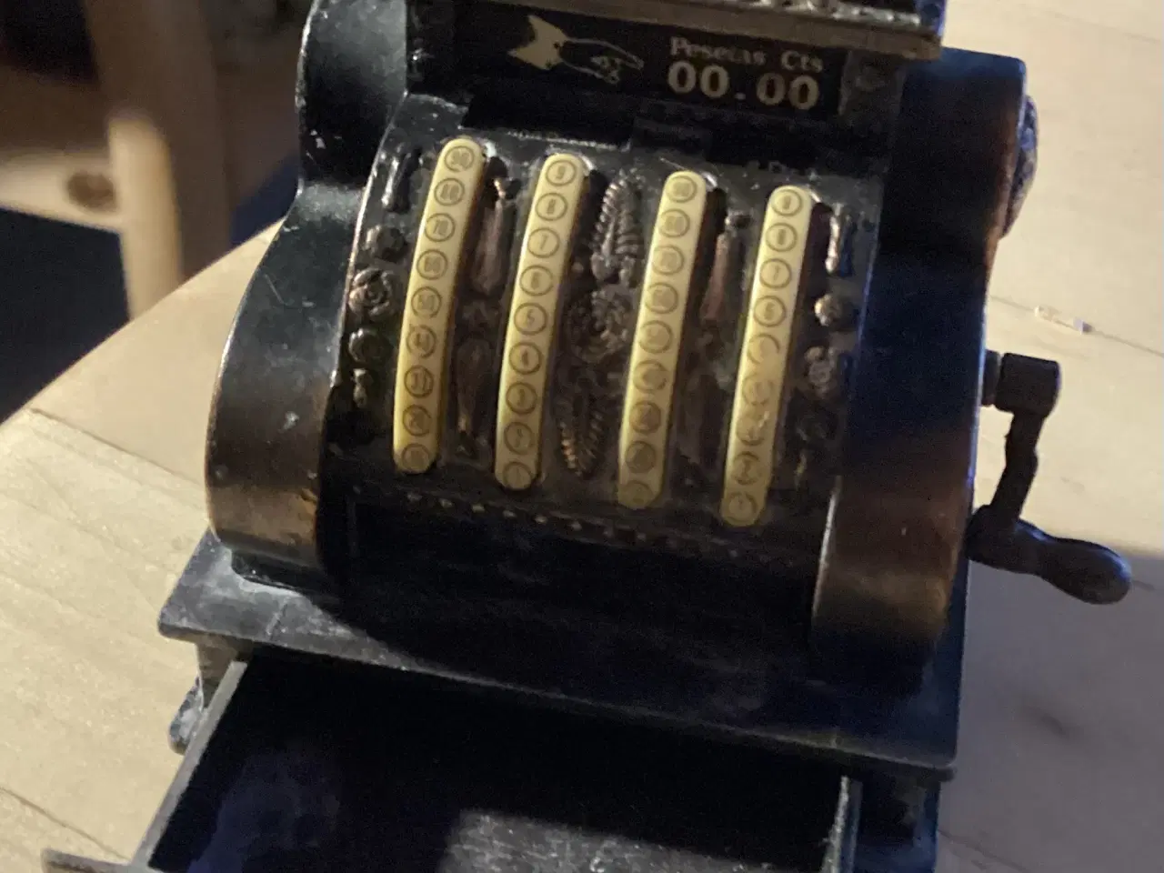 Billede 9 - Ældre miniature kasseapparat- blyantspidser 