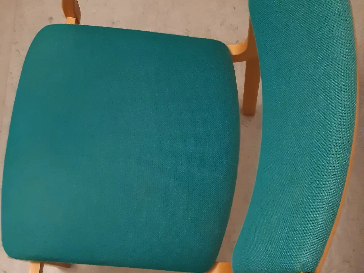 Billede 4 - Spisebord med stole