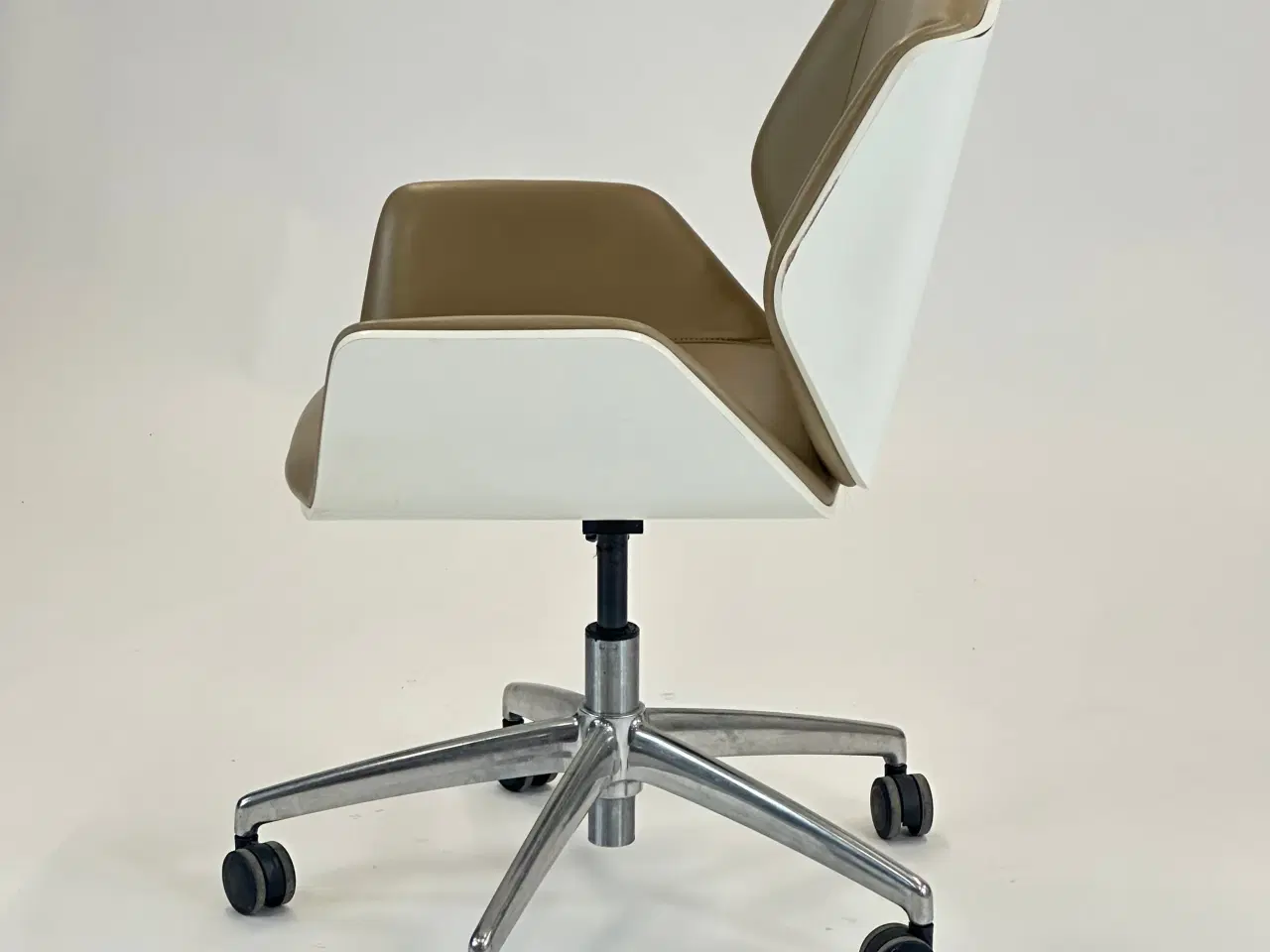 Billede 4 - Boss Design Kruze Mødestol (Beige)