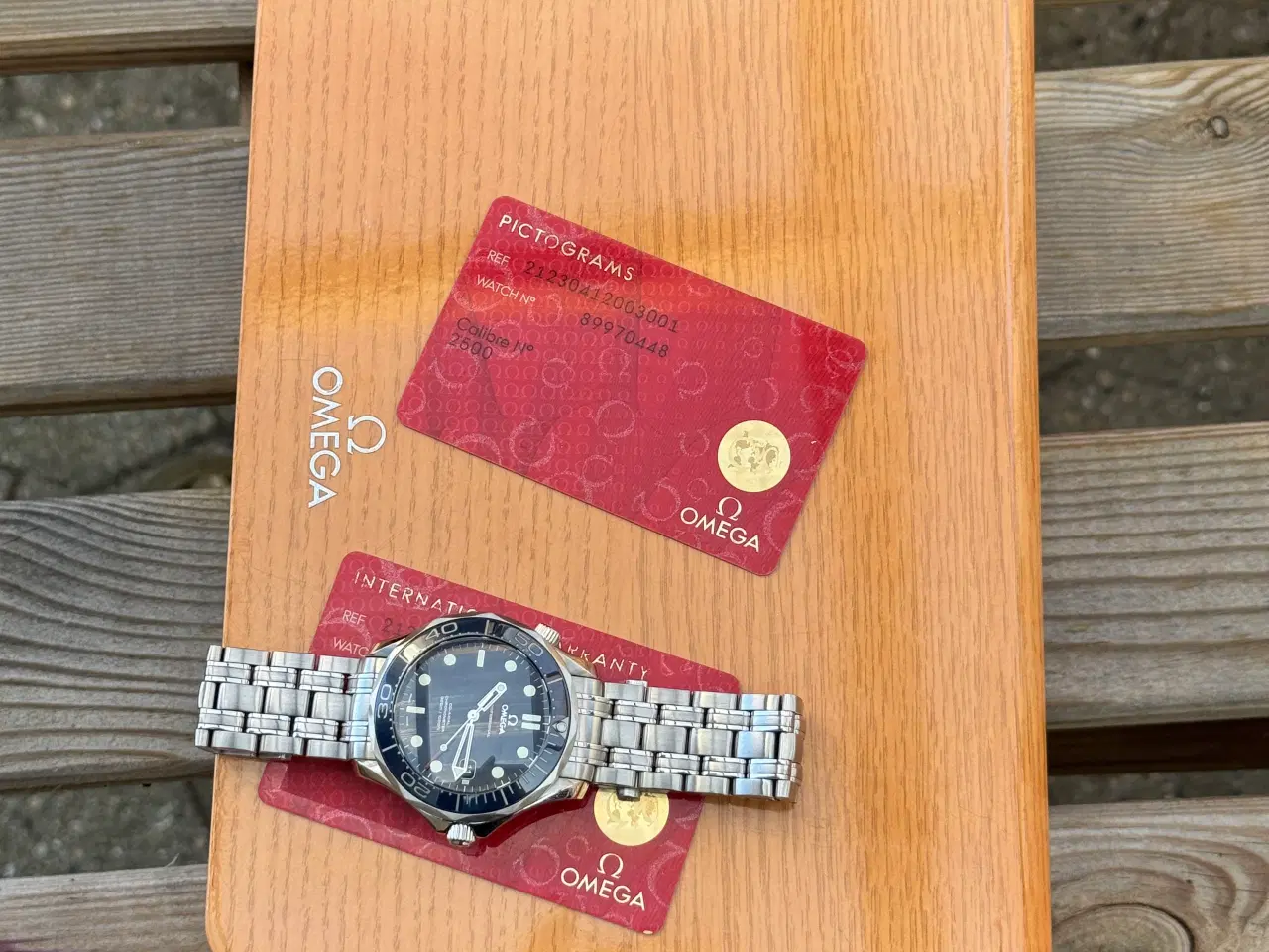 Billede 15 - Omega Seamaster 300 i blå til salg .
