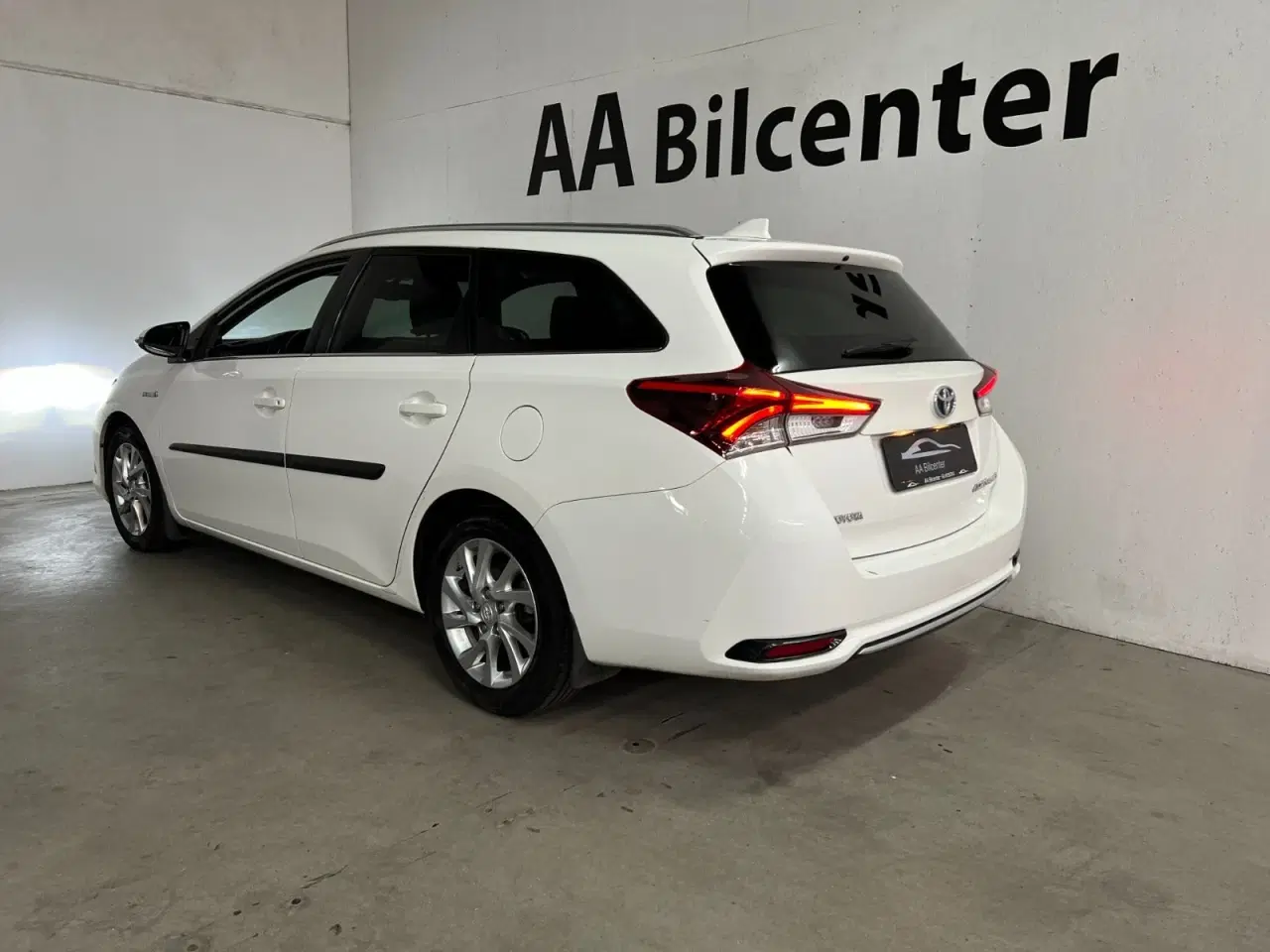 Billede 5 - Toyota Auris 1,8 Hybrid H2 Comfort Touring Sports CVT