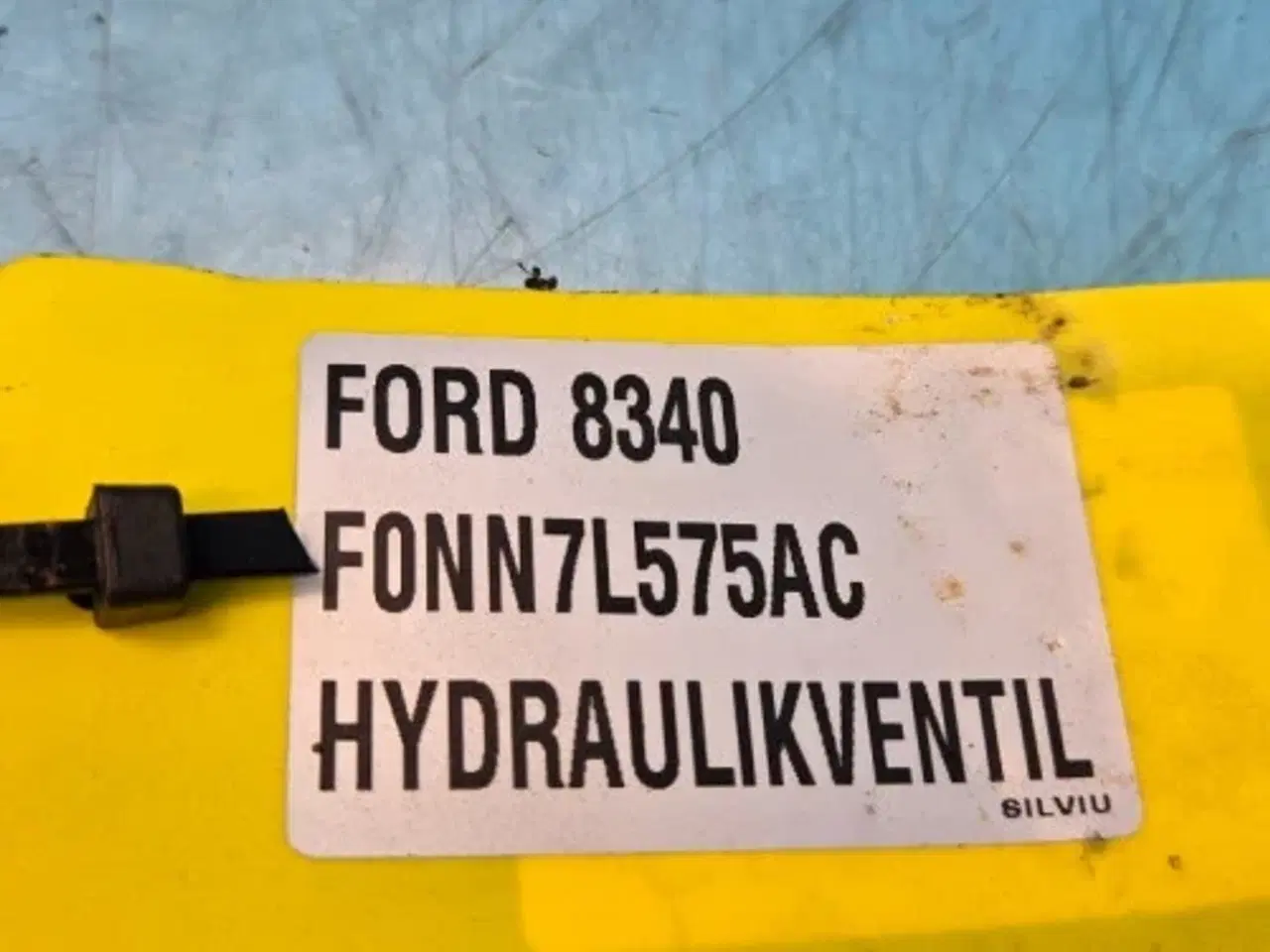 Billede 2 - Ford 8340 Hydraulikventil F0NN7L575AC