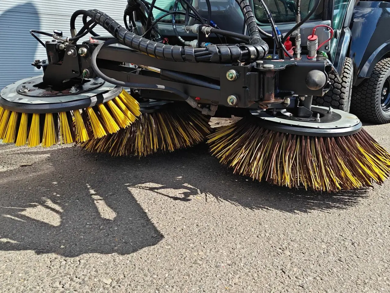 Billede 16 - Kärcher MIC 26 Med komplet feje/sug