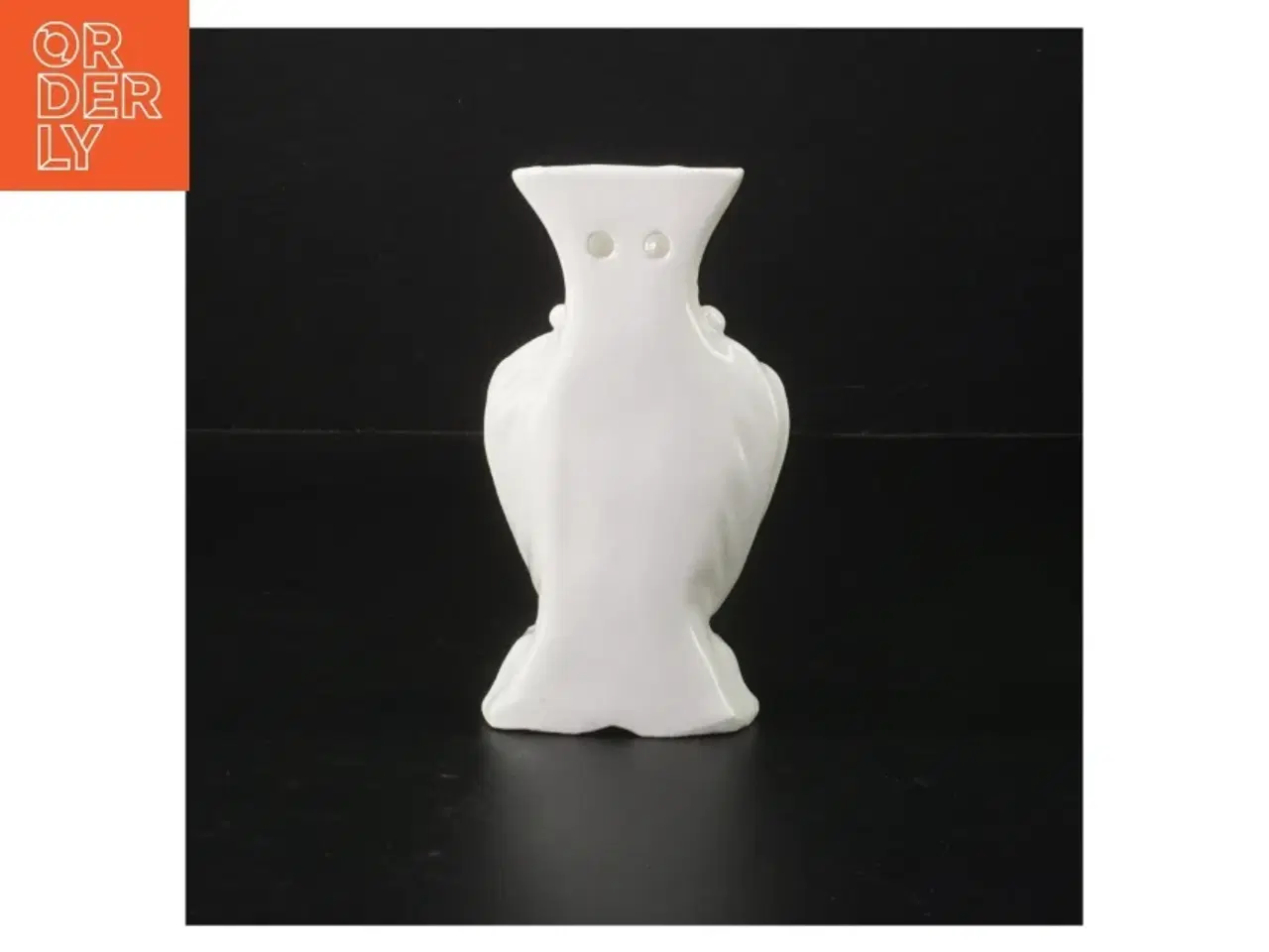 Billede 2 - Hvid porcelænsvase til ophæng med blomsterdekor (str. 14 x. 8 cm)