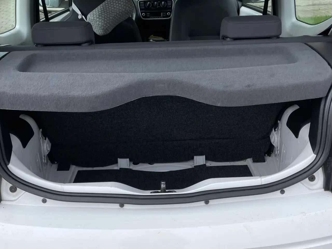 Billede 11 - Vw up 1.0 3 dørs sælges. 