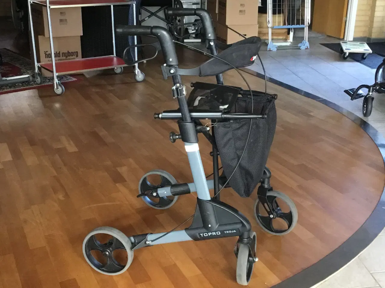 Billede 2 - GODT BRUGT ROLLATOR