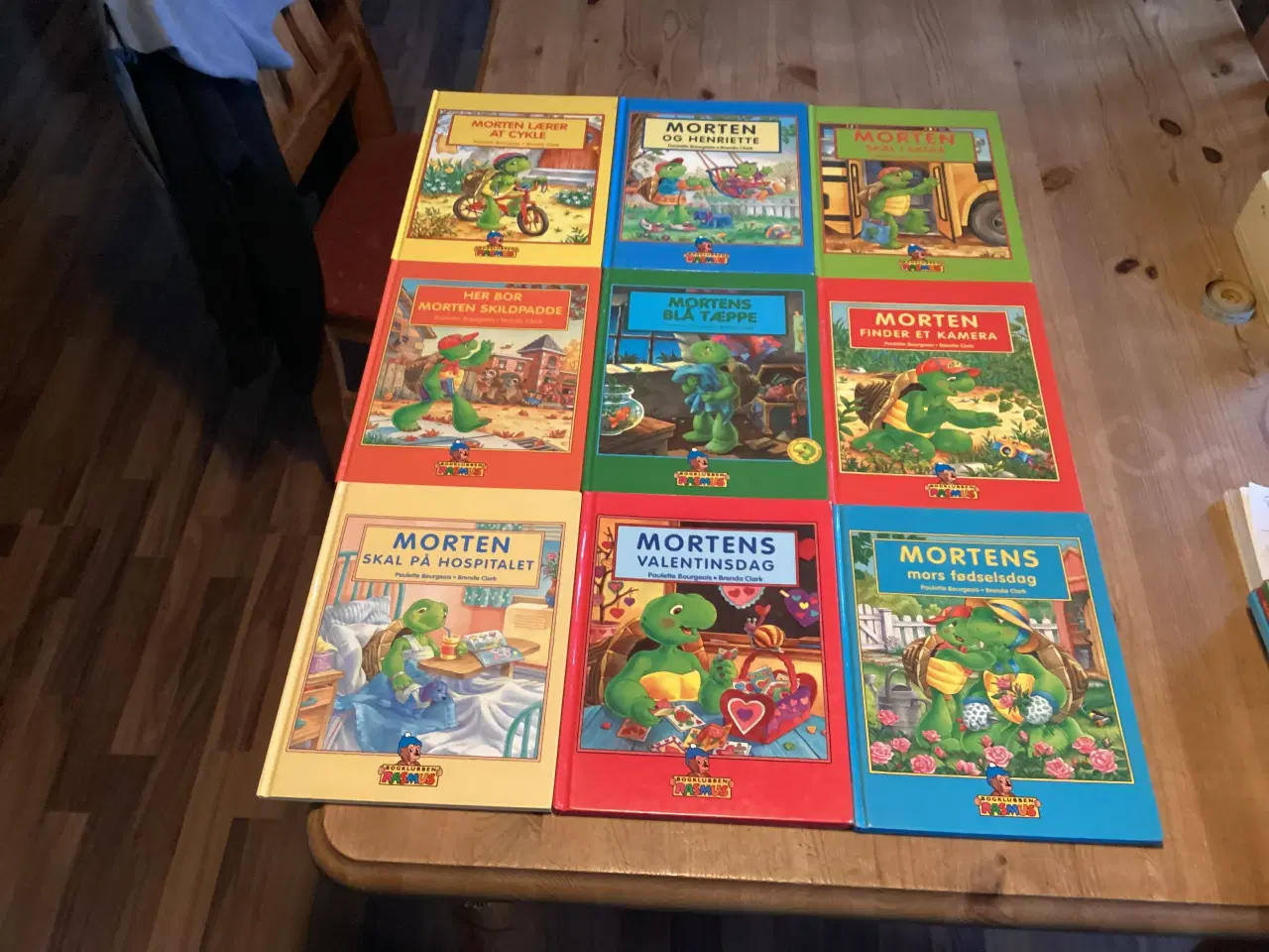 Billede 10 - Morten Skildpadde Bamser, Dvd, sparegris, Bøger.