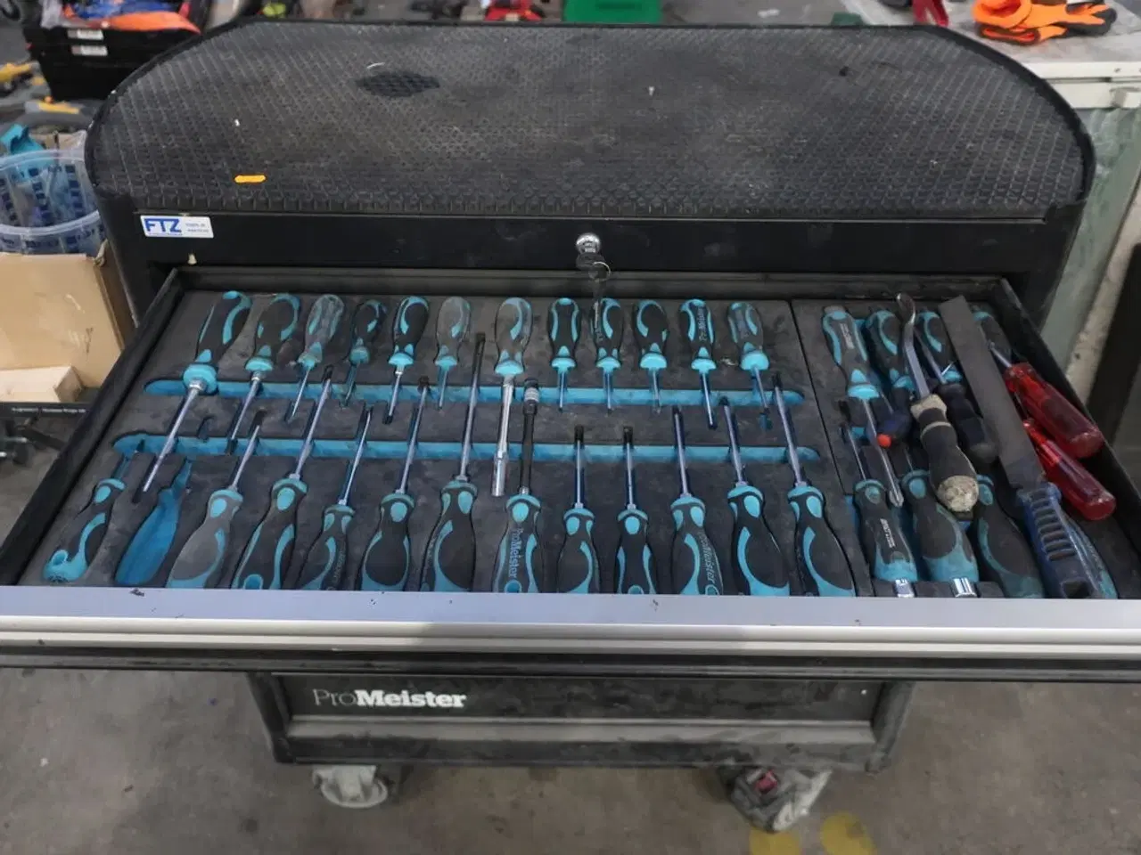 Billede 3 - Værktøjsvogn PROMEISTER med indhold