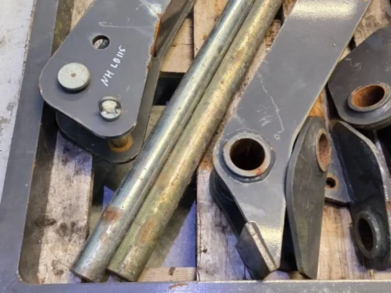 Billede 6 - New Holland B115C Pallegafler Kit 87310367