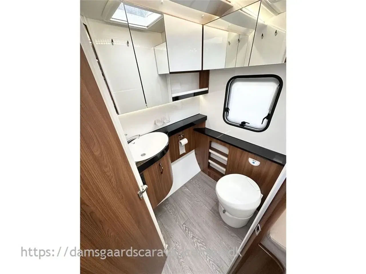 Billede 14 - 2019 - Hobby Excellent 460 SFf   Queensbed-Gulvtemp.-Mover-Telt-Markise