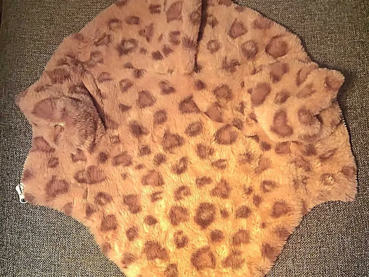 Billede 2 - To Leopard Kæledyrsjakker