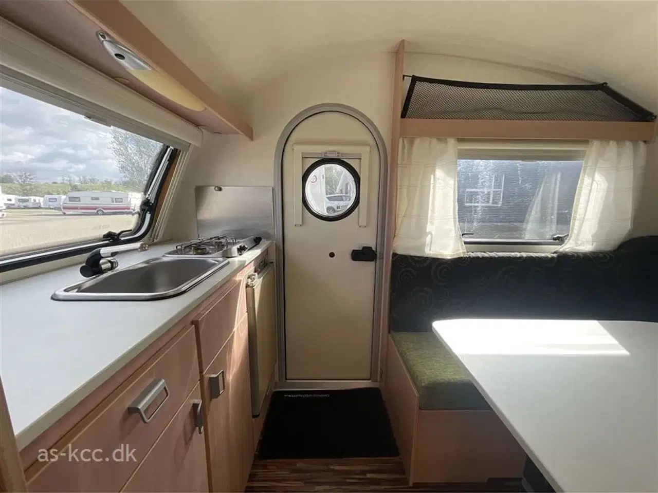 Billede 11 - 2010 - Tabbert T@b 320 RS   T@P 320 RS årgang 2010. 3 sovepladser, 4 siddepladser, Telt, Solsejl.