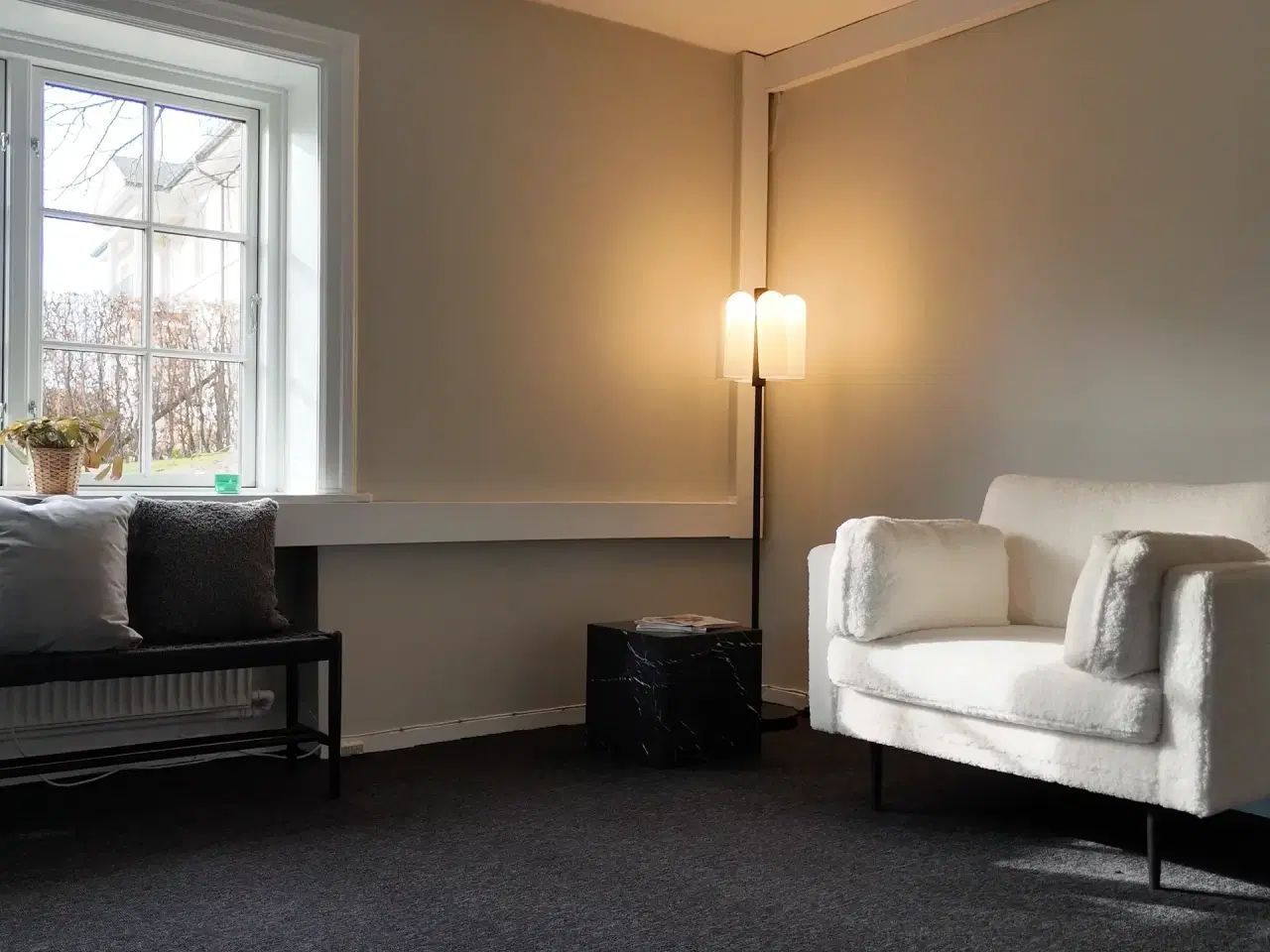 Billede 4 - Eksklusivt møbleret kontor i nyistandsatte. historiske lokaler